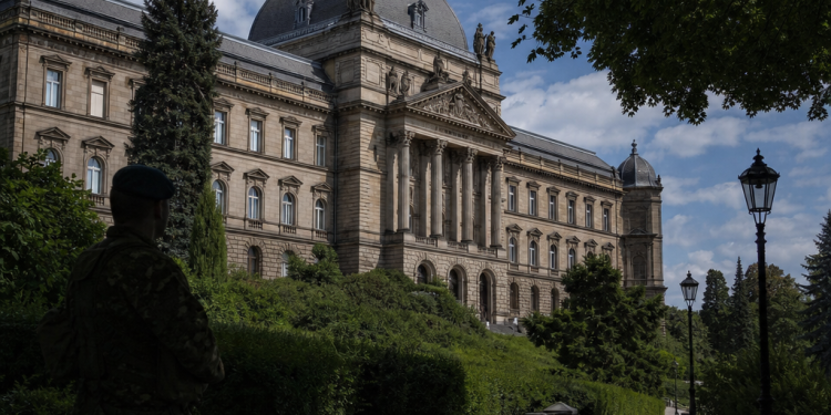 Bundestag bewilligt 16,1 Millionen für Bosnien-Einsatz