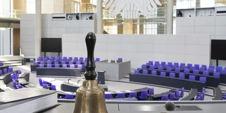 Petitionsausschuss schließt zwei