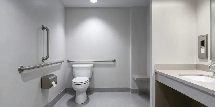 BSG: Sturz von Klinik-Toilette ist unfallversichert