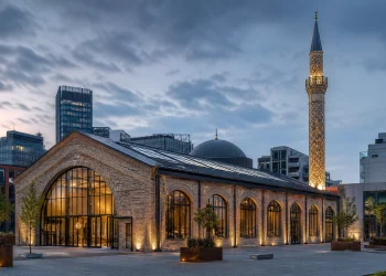 Moscheen in Deutschland: Organisation und Sicherheitsherausforderungen