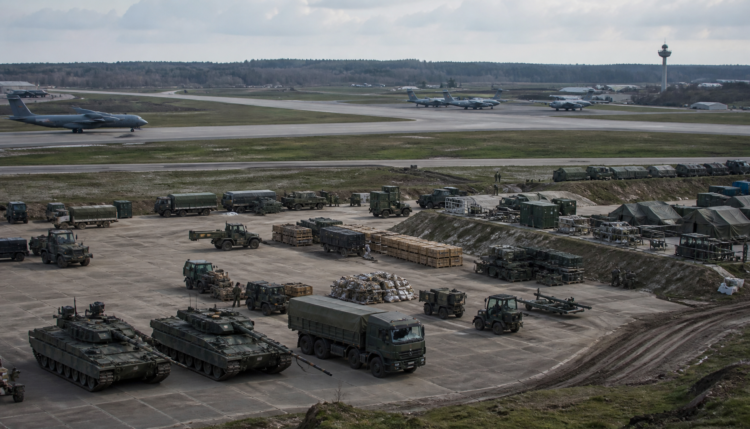 NATO im Bundestag: Kosten, Drohnen und Stationierung
